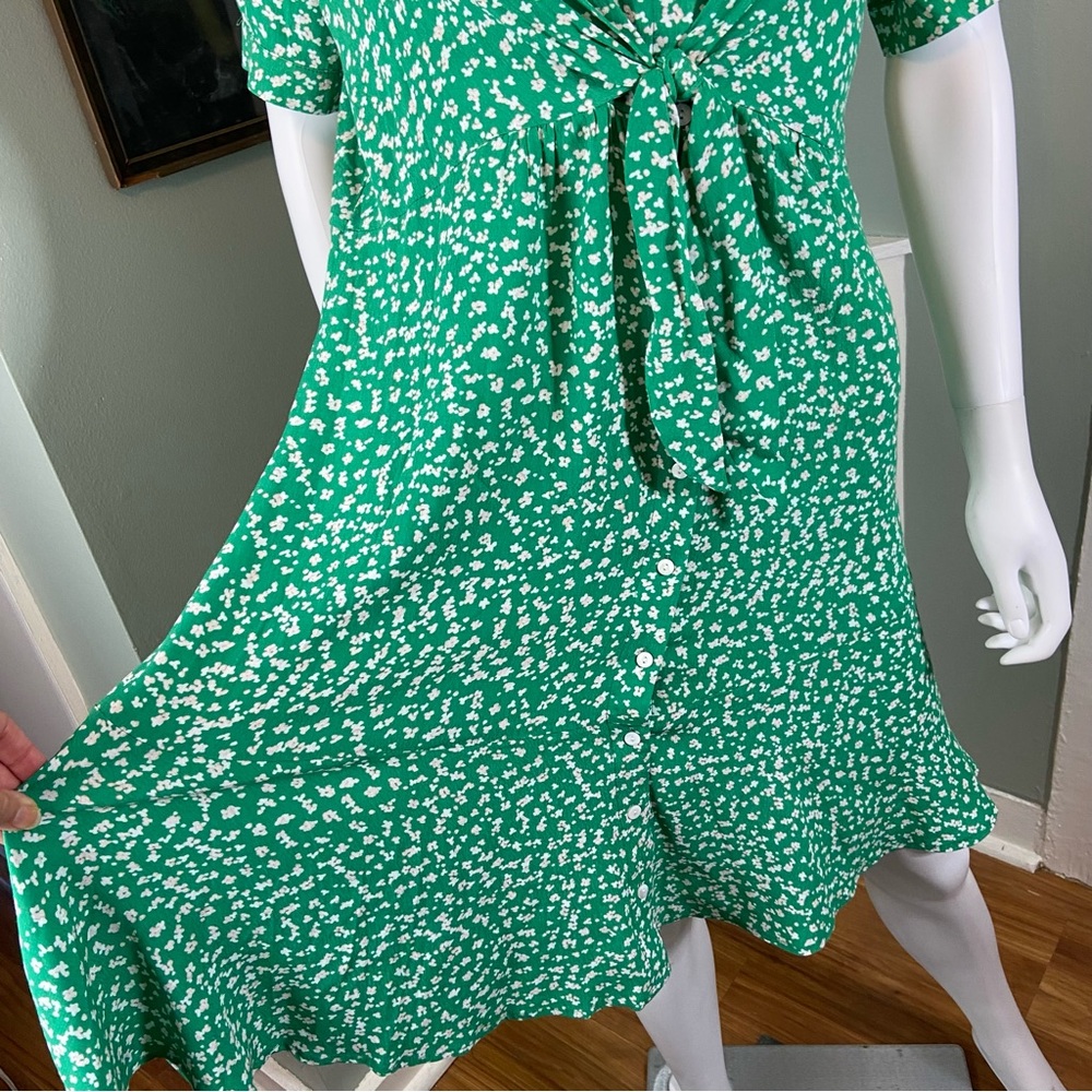 Seraphine Maternity Green White Floral Ditsy Midi Babydoll Tie Dress Size 6 - Picture 7 of 13